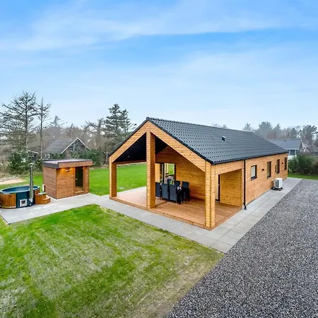 Grimar - 400m To The Fjord By Interhome